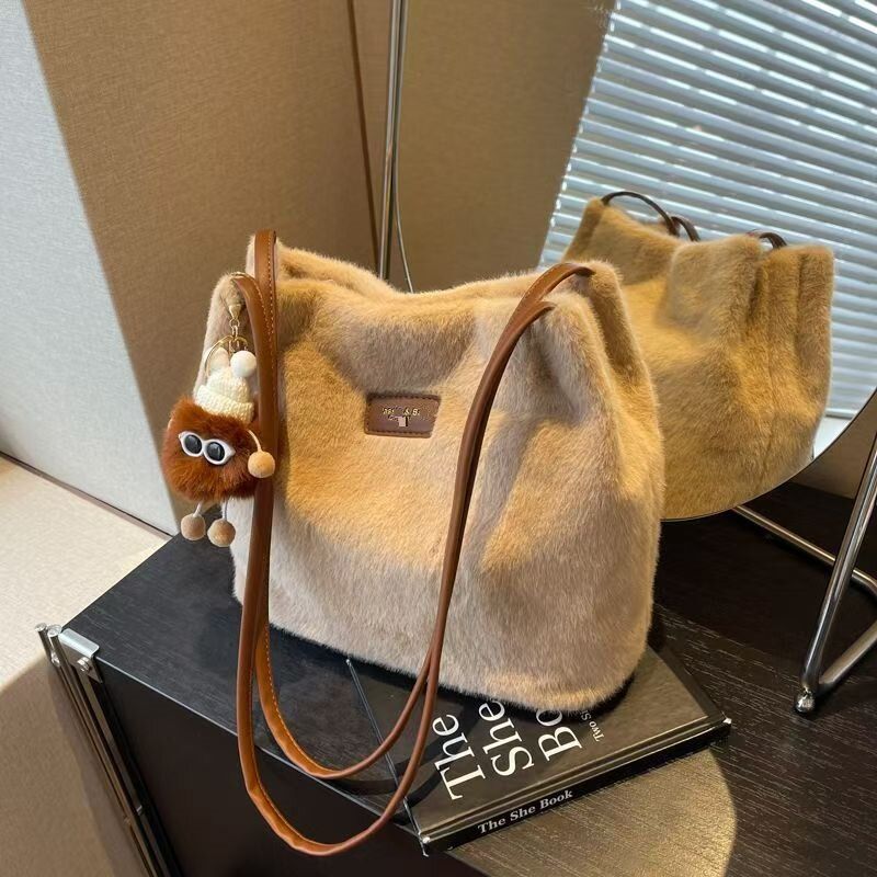 girl-holding-bag